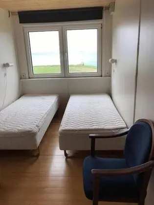 Tek Büyük veya İki Ayrı Yataklı Oda, Ortak Banyo (Sleeping bag accommodation)