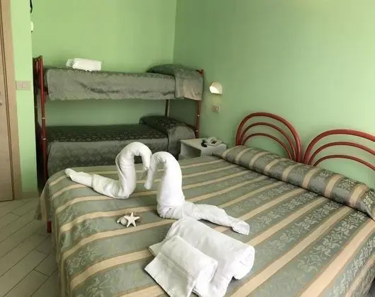 Dört Kişilik Oda