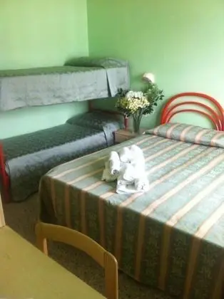 Dört Kişilik Oda