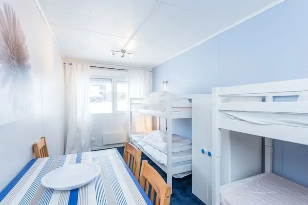 Dört Kişilik Oda, Ortak Banyo, Ek Bina (Included bed linen and towels)