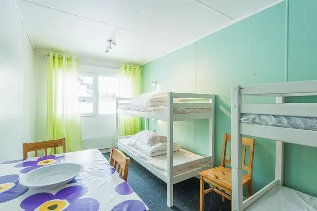 Dört Kişilik Oda, Ortak Banyo, Ek Bina (Included bed linen and towels)