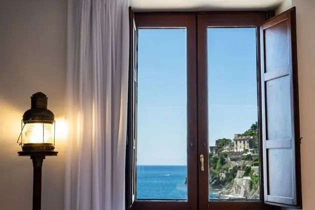 Comfort Tek Büyük veya İki Ayrı Yataklı Oda, Deniz Manzaralı