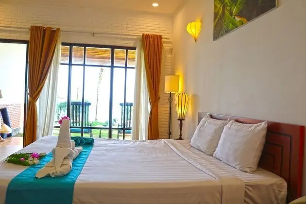 Bungalov, Denize Sıfır (Honey)