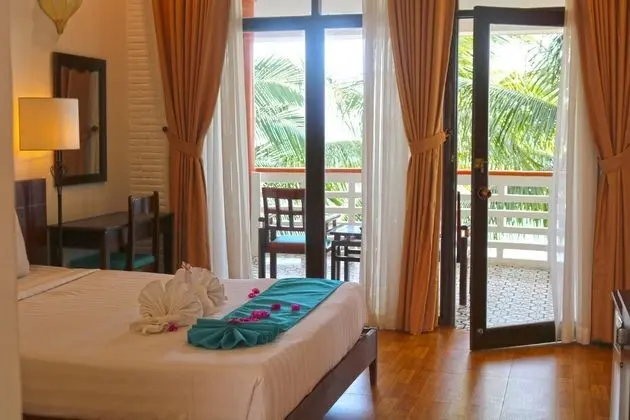 Bungalov, Denize Sıfır (Sunny)