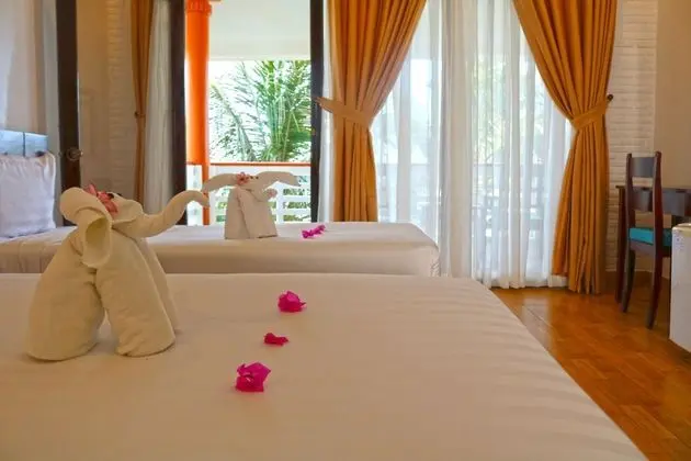 Bungalov, Denize Sıfır (Sunny)