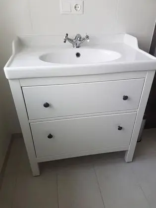 Tek Büyük Yataklı Oda, Ortak Banyo