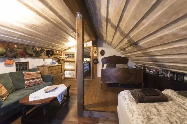 Dört Kişilik Oda, Ortak Banyo