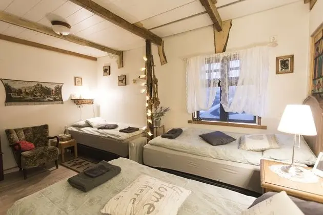 Dört Kişilik Oda, Ortak Banyo