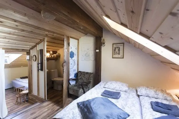 Dört Kişilik Oda, Ortak Banyo