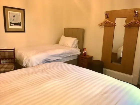 Superior Tek Büyük veya İki Ayrı Yataklı Oda