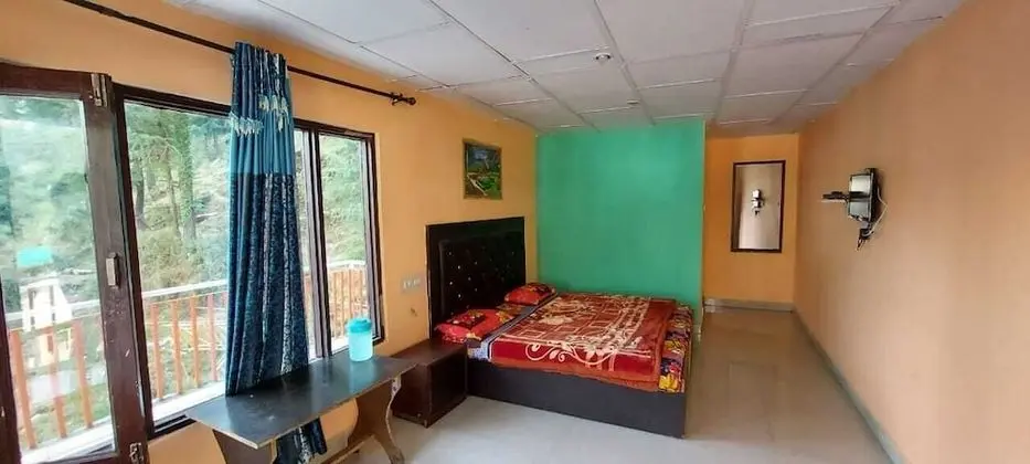 Deluxe Tek Büyük Yataklı Oda