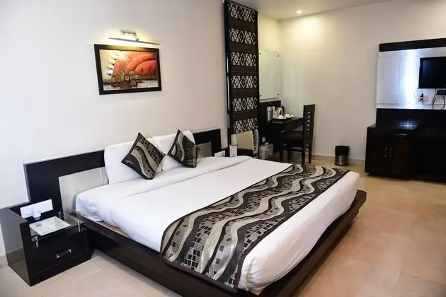 Luxury Tek Büyük Yataklı Oda