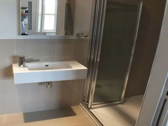 Superior Tek Büyük Yataklı Oda, Banyolu/Duşlu