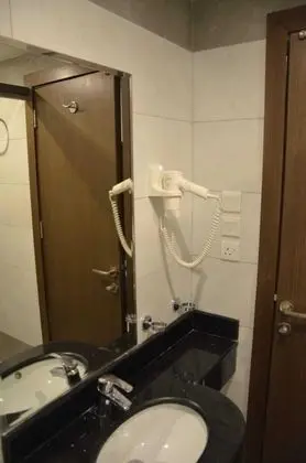 Deluxe Dört Kişilik Oda, Birden Çok Yatak, Şehir Manzaralı