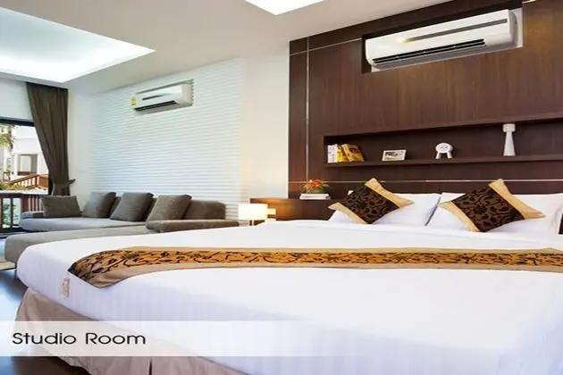 Grand Superior Room