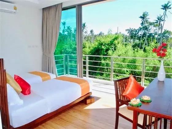 Villa, 4 Yatak Odası, Havuz Kenarı