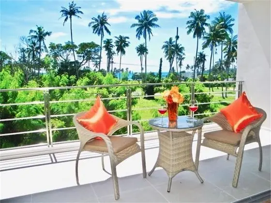 Villa, 4 Yatak Odası, Havuz Kenarı