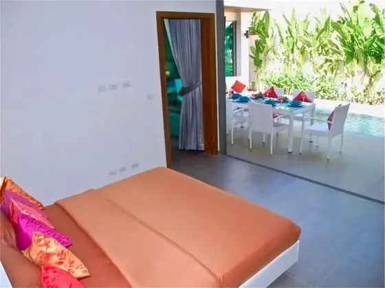 Villa, 2 Yatak Odası, Havuz Kenarı