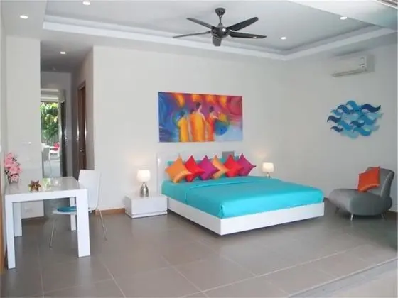 Villa, 2 Yatak Odası, Havuz Kenarı