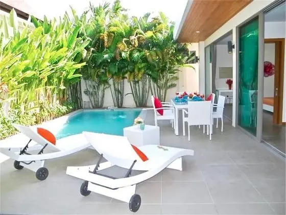 Villa, 2 Yatak Odası, Havuz Kenarı