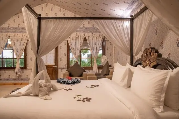 Luxury Tent