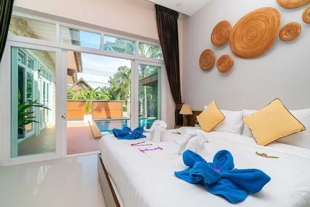 3 Bedroom Pool Villa with Sala