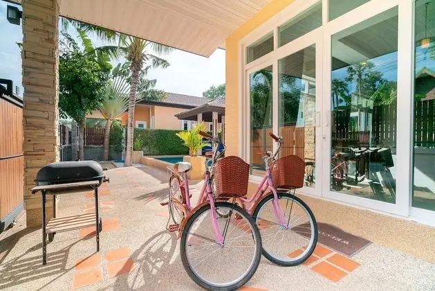 3 Bedroom Pool Villa with Sala