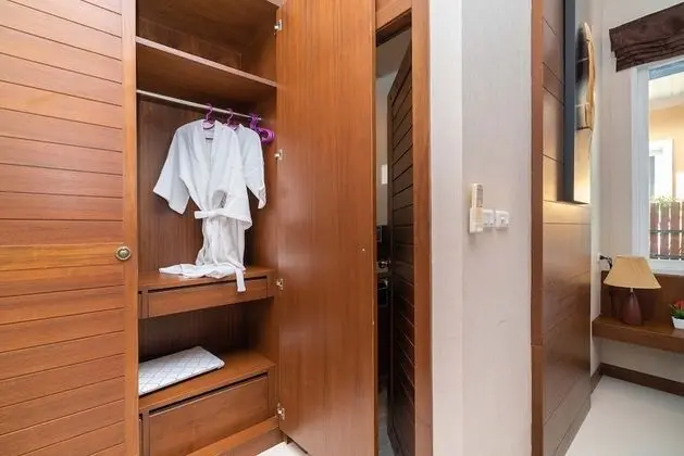 3 Bedroom Pool Villa with Sala