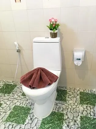 Apartment for 4 Adults with Private Bathroom