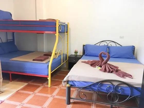 Apartment for 5 Adults with Private Bathroom