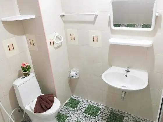 Apartment for 5 Adults with Private Bathroom