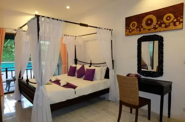 One-Bedroom Suite with Pool View