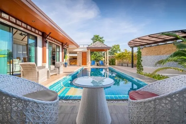 4 Bedroom Pool Villa