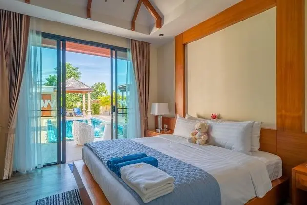 4 Bedroom Pool Villa