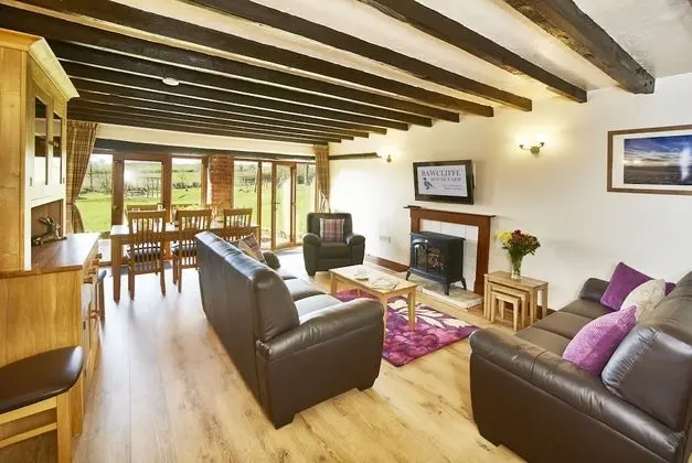 Giltsbur- 3 Bedroom Cottage