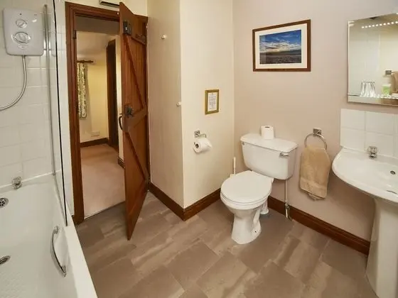 Giltsbur- 3 Bedroom Cottage