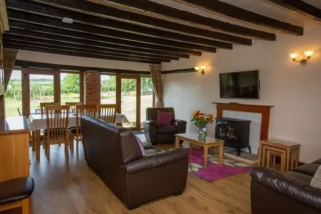 Giltsbur- 3 Bedroom Cottage