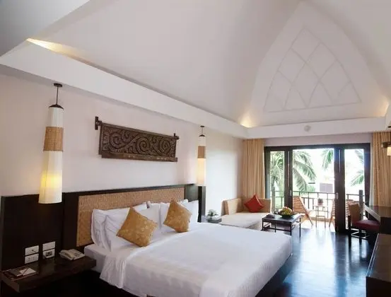Pond Room