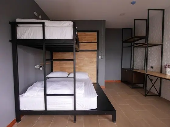 Triple Room (Bunk Bed)