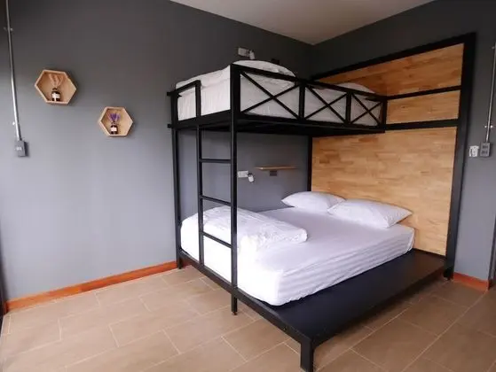 Triple Room (Bunk Bed)