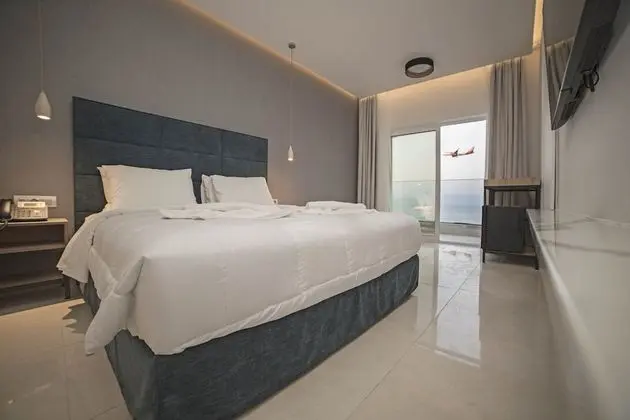 Design Tek Büyük Yataklı Oda