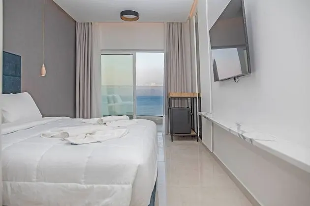 Design Tek Büyük Yataklı Oda