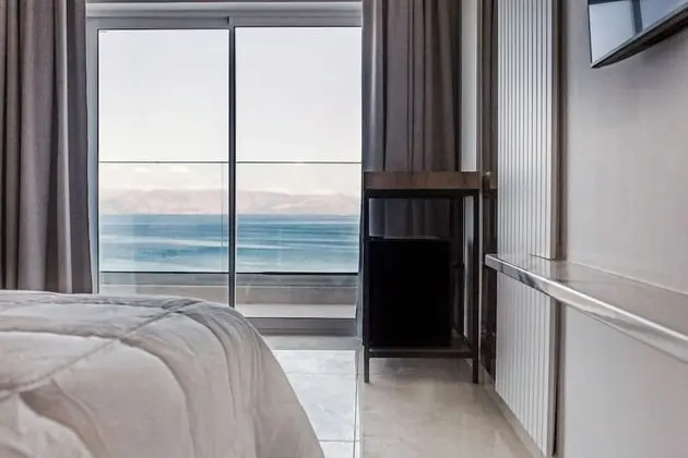 Design Tek Büyük Yataklı Oda