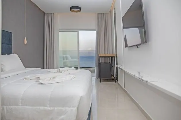 Design Tek Büyük Yataklı Oda