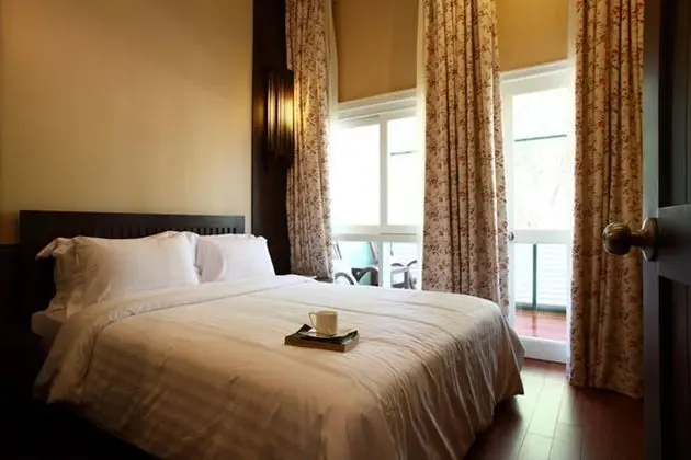 Tek Büyük Yataklı Oda (Wooden Row House)