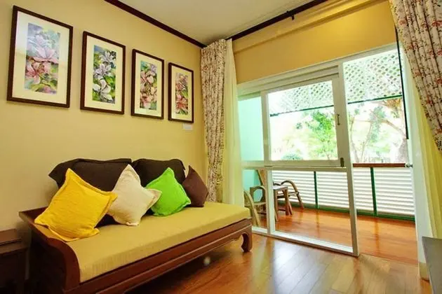 Tek Büyük Yataklı Oda (Wooden Row House)