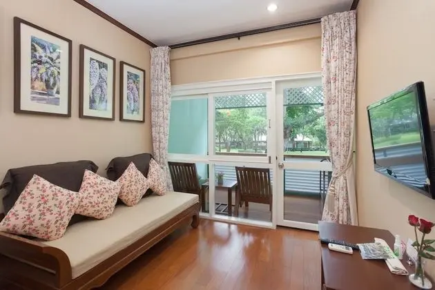 Tek Büyük Yataklı Oda (Wooden Row House)