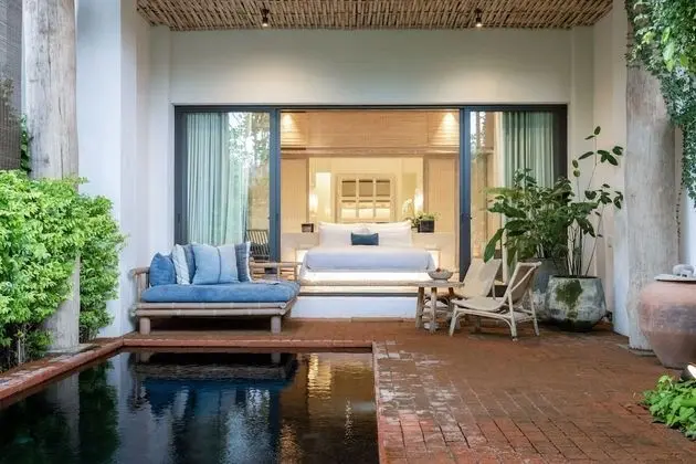 Kraam Pool Suites