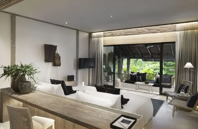 Rin Terrace Suites