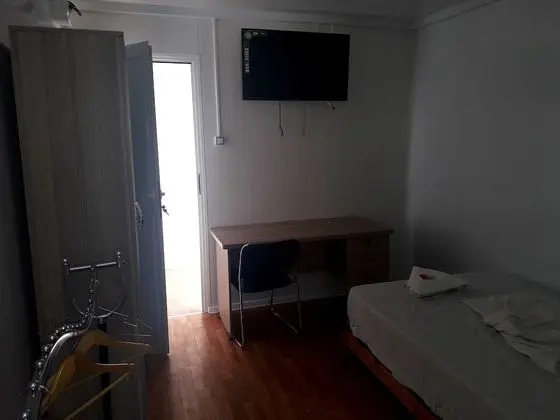Tek Büyük Yataklı Oda, Sigara İçilebilir